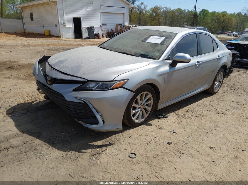 2021 Toyota Camry Le
