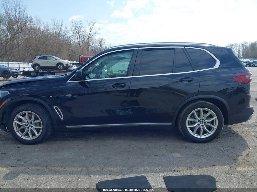 2022 BMW X5 Phev xDrive45E VIN: 5UXTA6C06N9N33352 Lot: 44734649