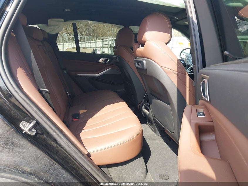 2022 BMW X5 Phev xDrive45E VIN: 5UXTA6C06N9N33352 Lot: 44734649