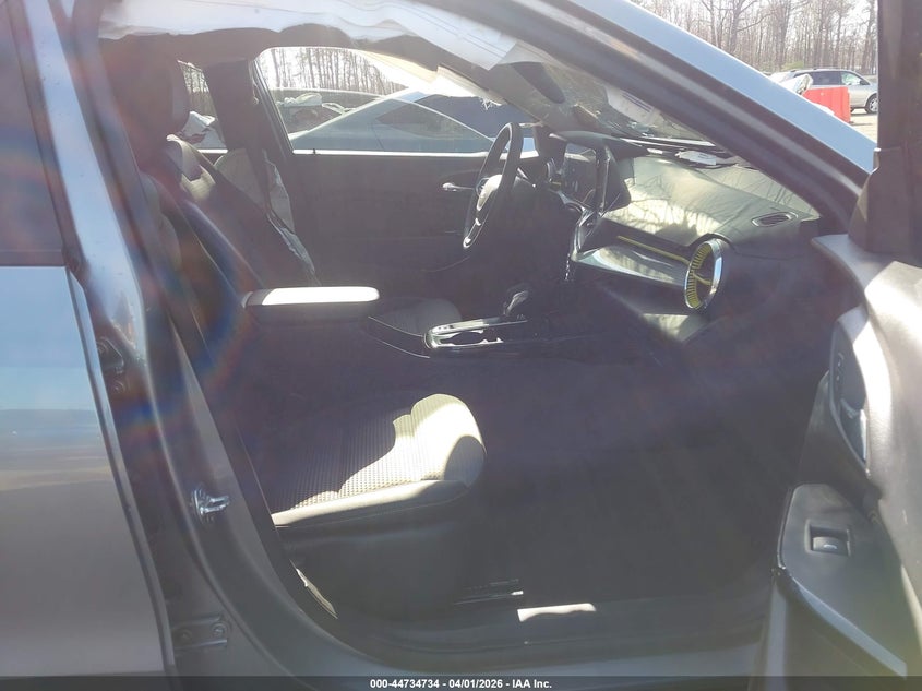 VIN KL77LHEP4SC096904 2025 CHEVROLET TRAX FWD LT