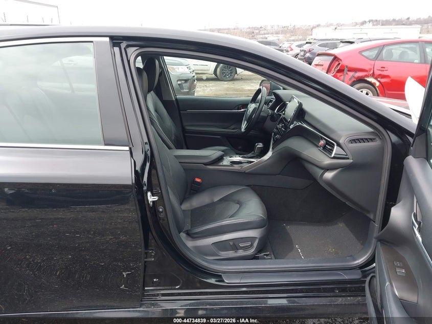 2021 Toyota Camry Xle Hybrid