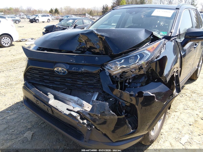 VIN 2T3RWRFV8LW094996 2020 TOYOTA RAV4 HYBRID XLE