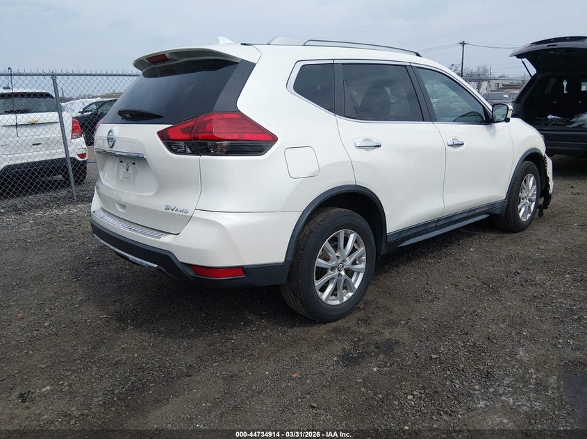 2017 Nissan Rogue Sv
