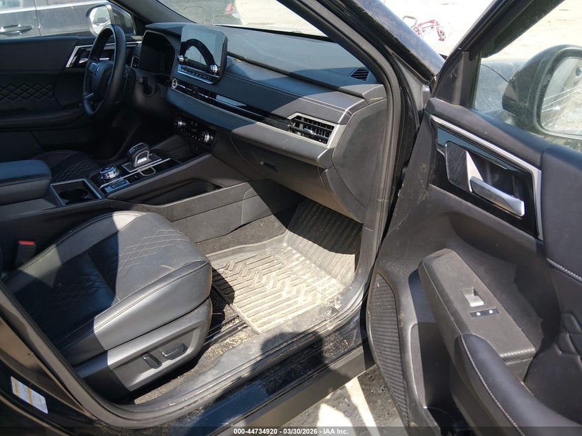 2024 Mitsubishi Outlander Sel Black Edition 2Wd