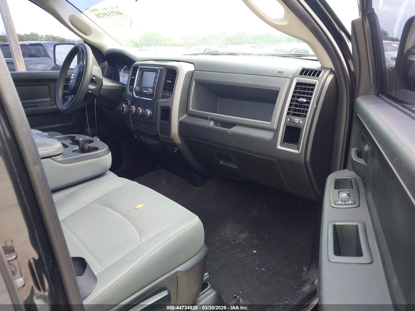 2018 Ram 1500 Express 4X2 5'7 Box