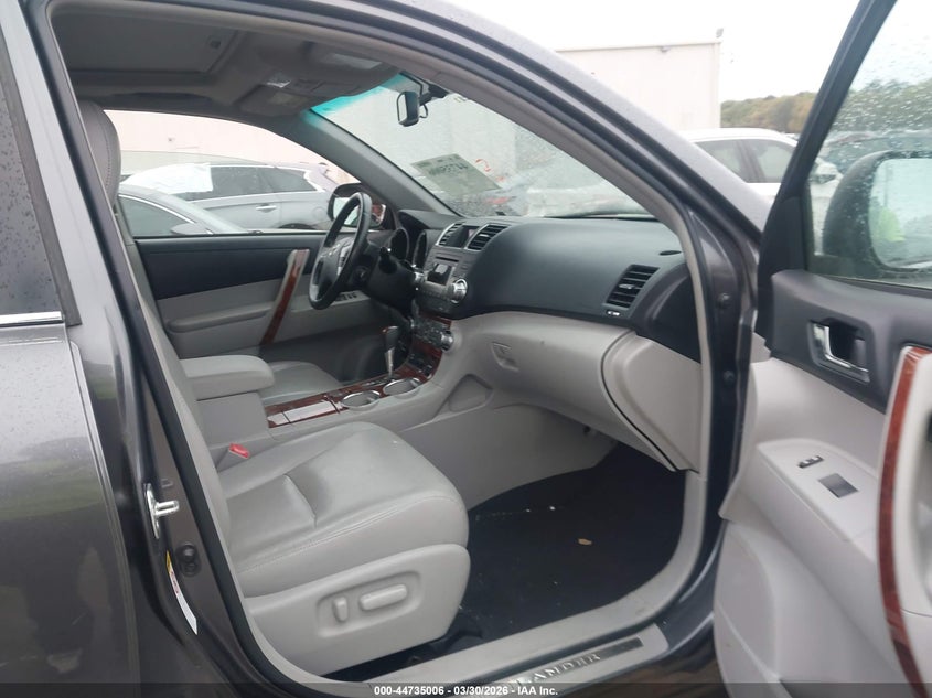 2012 Toyota Highlander Limited V6