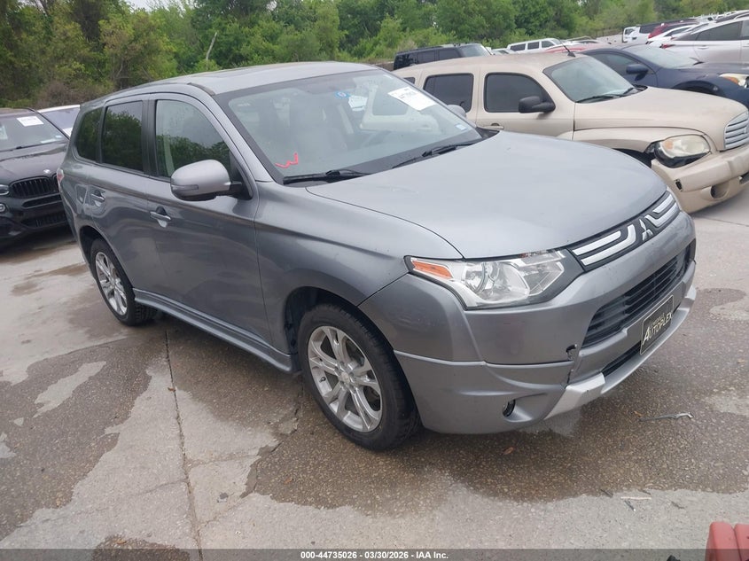 2014 Mitsubishi Outlander Se