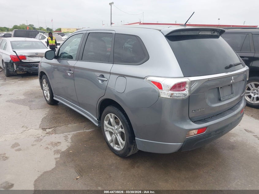 2014 Mitsubishi Outlander Se