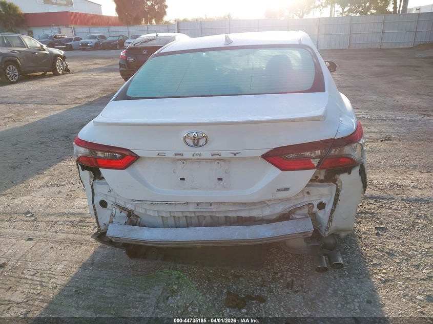 2021 TOYOTA CAMRY auction photo 6