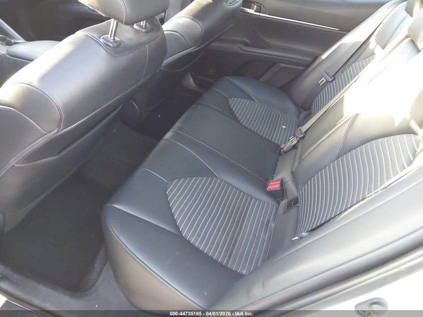 2021 TOYOTA CAMRY auction photo 8
