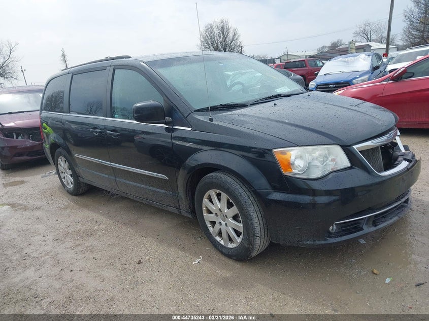 2013 Chrysler Town & Country Touring