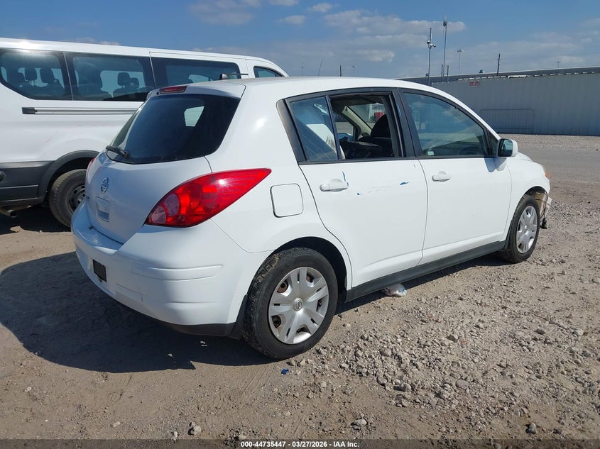 2010 Nissan Versa 1.8S