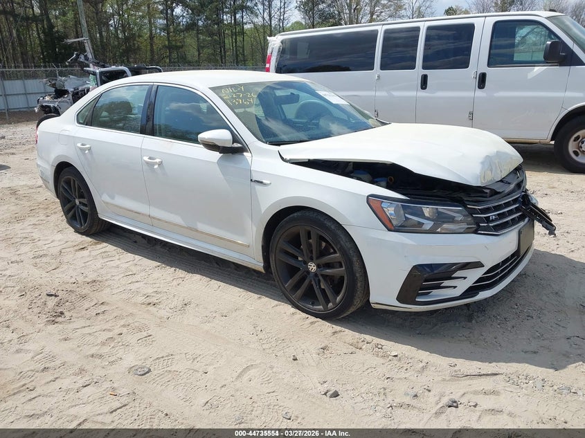2017 Volkswagen Passat 1.8T R-Line
