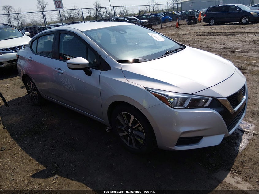 2021 NISSAN VERSA SV XTRONIC CVT