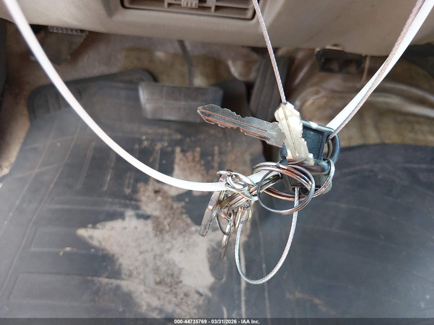 1995 Chevrolet Suburban C1500 VIN: 1GNEC16K7SJ343176 Lot: 44735769