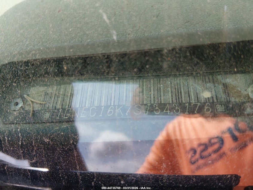 1995 Chevrolet Suburban C1500 VIN: 1GNEC16K7SJ343176 Lot: 44735769