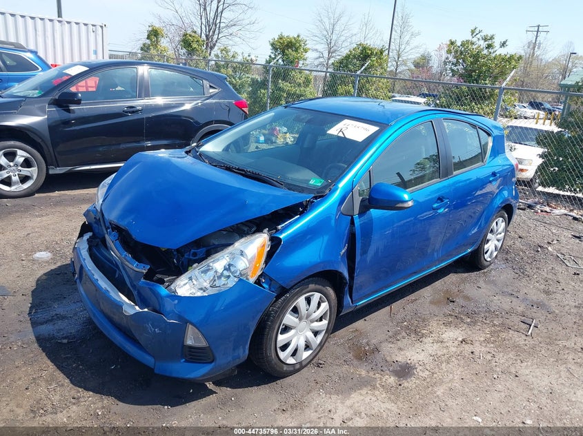 2014 Toyota Prius C Two