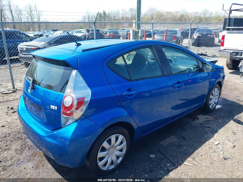 2014 Toyota Prius C Two