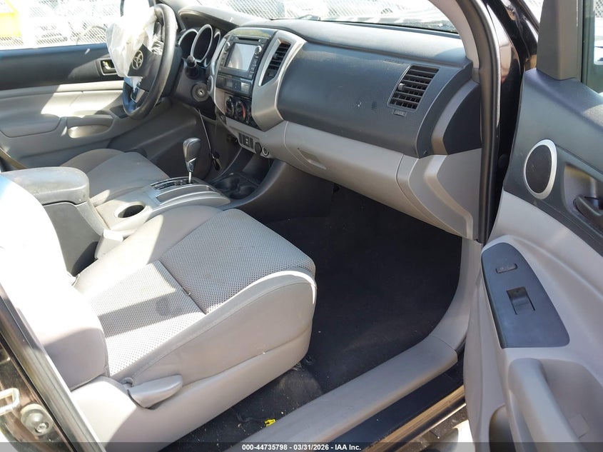 2013 Toyota Tacoma Base V6