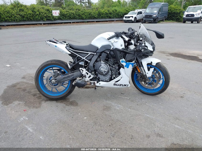 2026 Suzuki Gsx800 F VIN: JS1EM13BXT7100058 Lot: 44735829