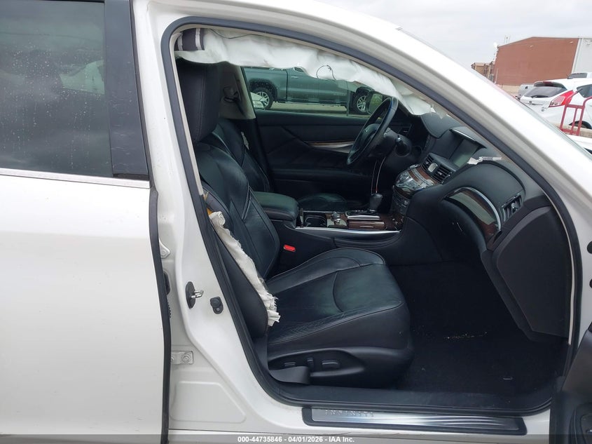 2016 Infiniti Q70L 3.7