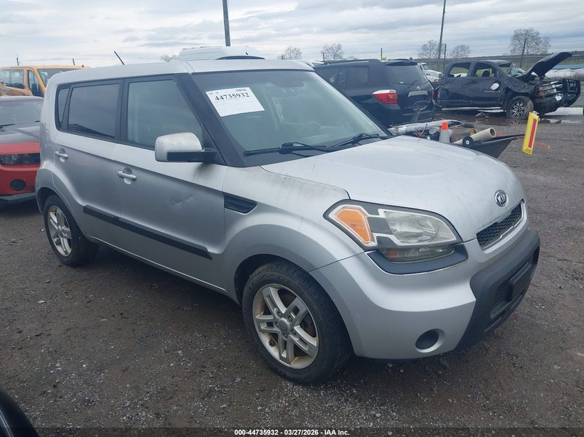 2011 Kia Soul +