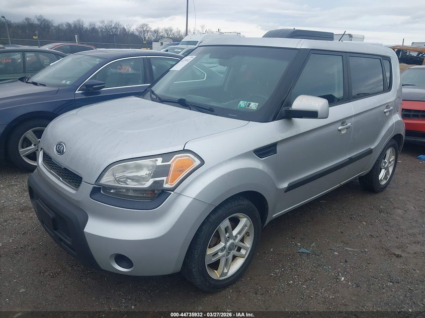 2011 Kia Soul +