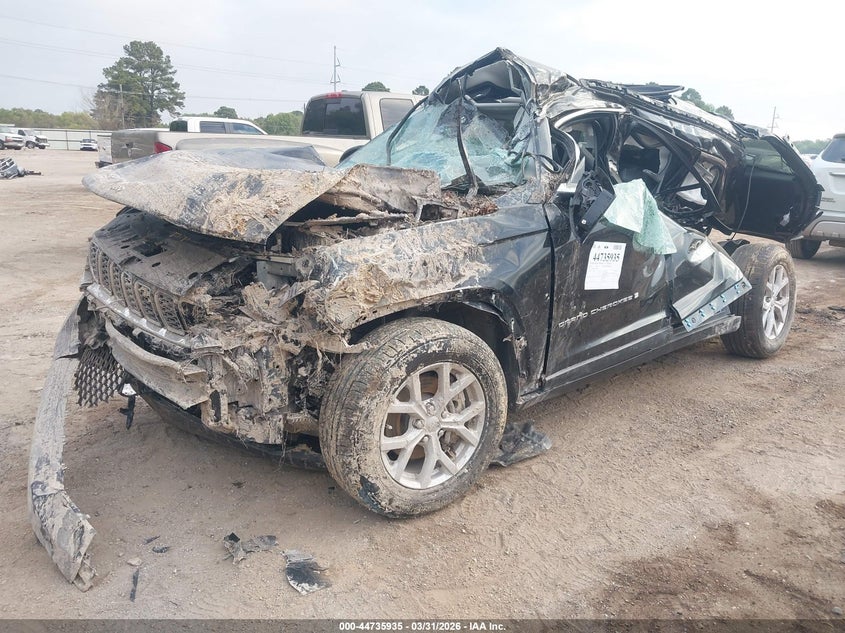 1C4RJHBGXP8886773 2023 JEEP GRAND CHEROKEE LIMITED 4X4 photo 1