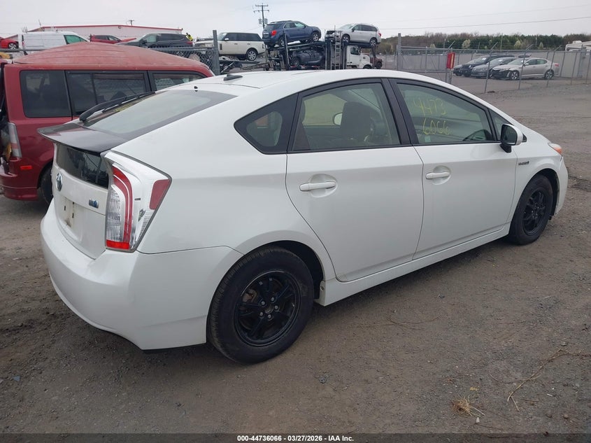 2015 Toyota Prius Three