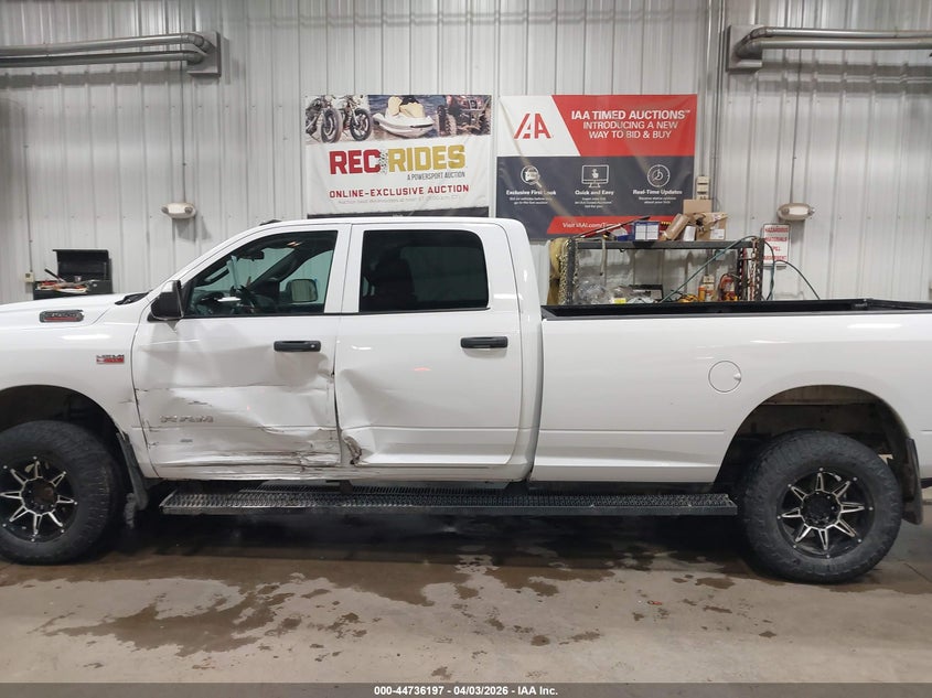 2021 Ram 3500 Ram Tradesman 4X4 8' Box white Lot 111044736197 Vin 3C63R3GJ7MG668552