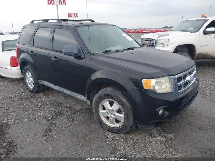 2010 FORD ESCAPE auction photo 1
