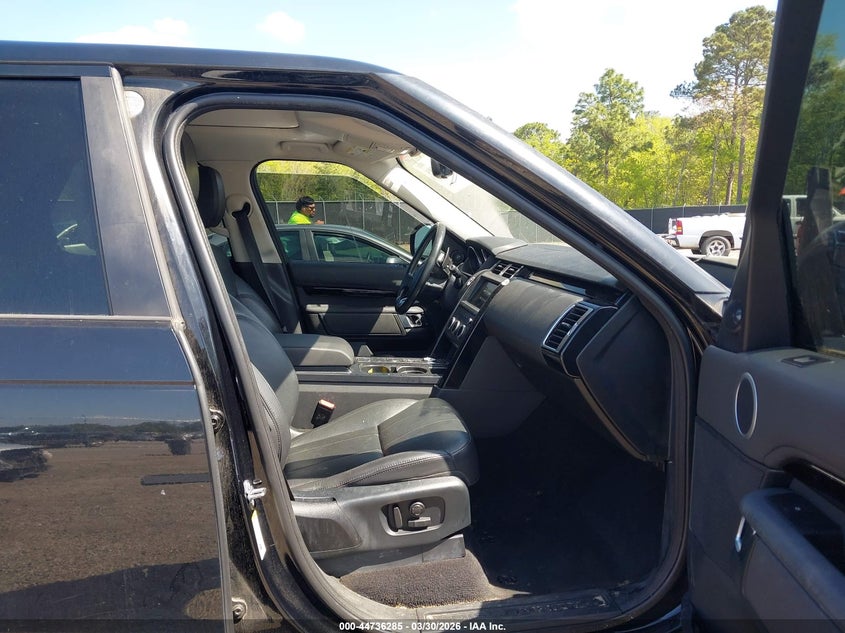 2020 Land Rover Discovery Se