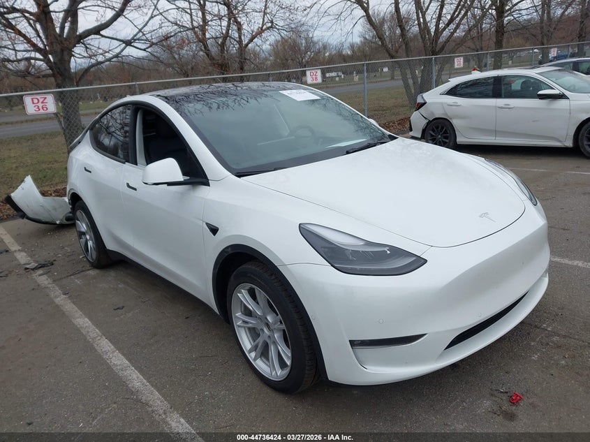 2022 Tesla Model Y Long Range Dual Motor All-Wheel Drive