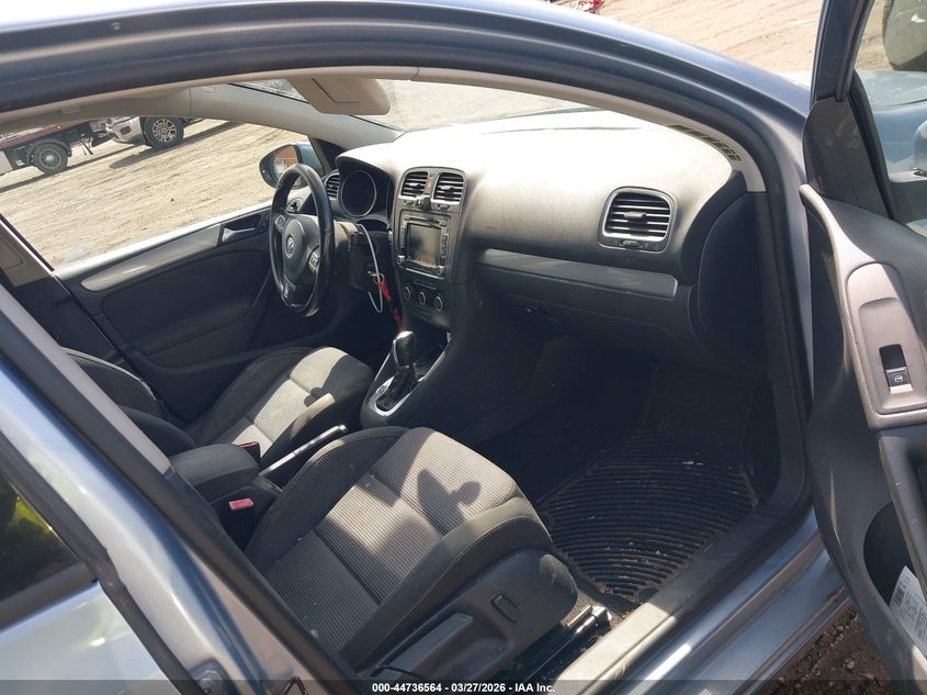 2012 Volkswagen Golf Tdi 4-Door