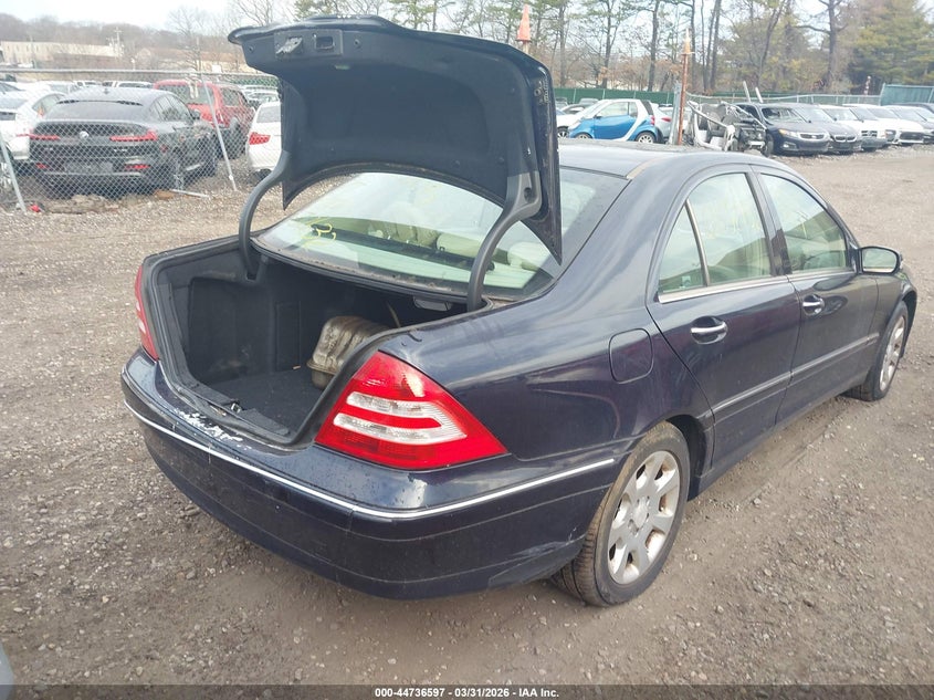 2005 Mercedes-Benz C 240 Luxury 4Matic