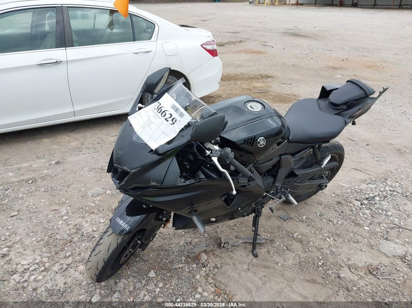 2025 YAMAHA YZFR7 auction photo 2