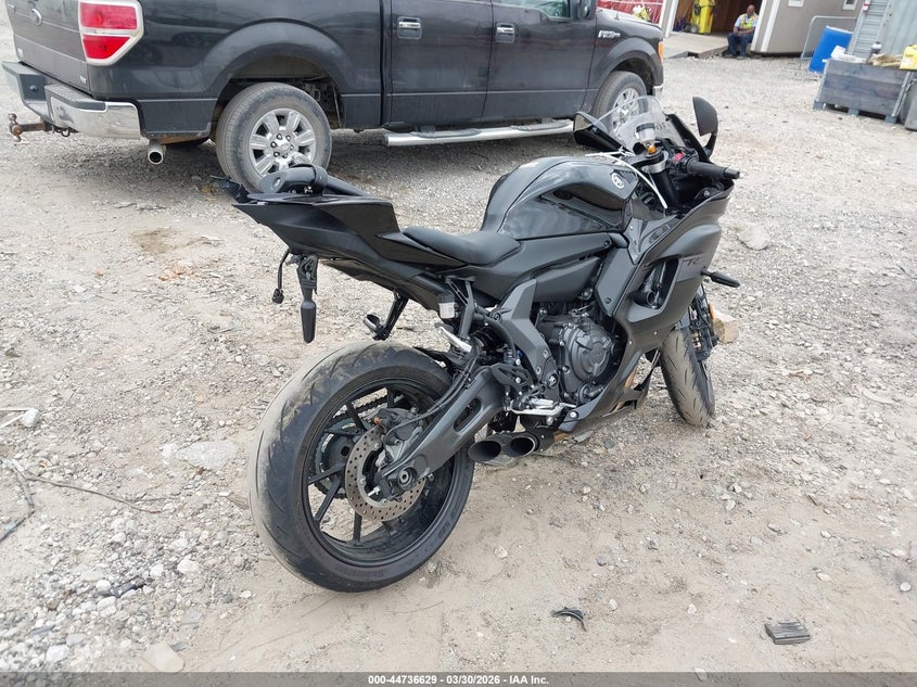 2025 YAMAHA YZFR7 auction photo 4