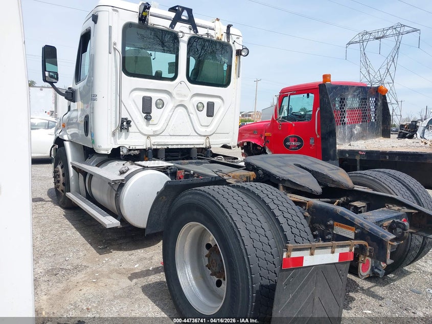 2013 Freightliner Cascadia 113