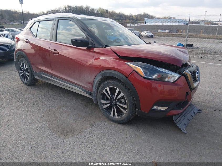 2019 Nissan Kicks Sr