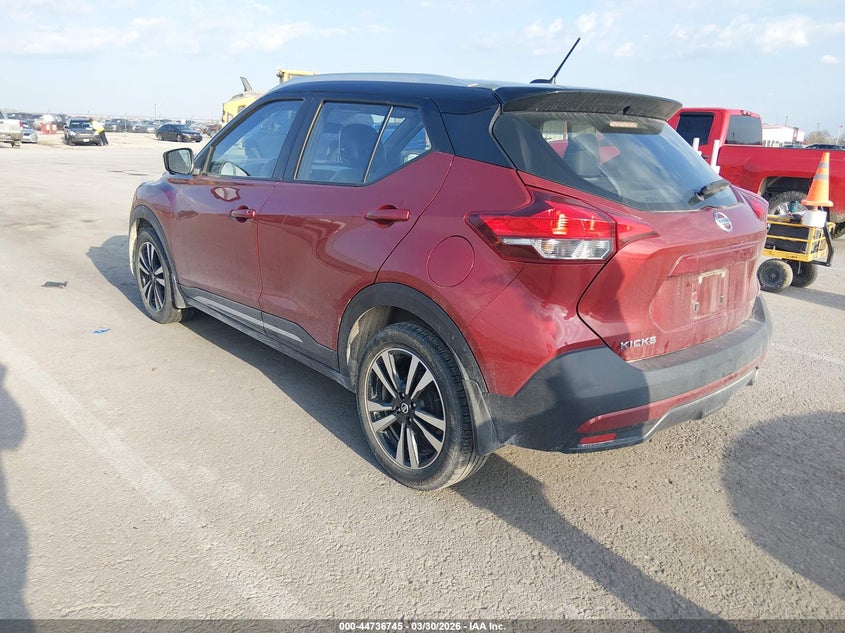 2019 Nissan Kicks Sr