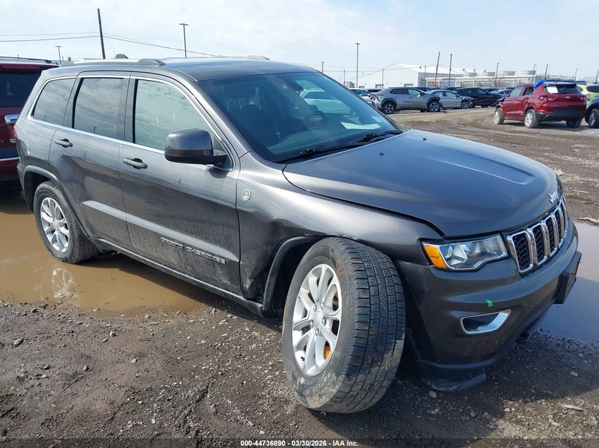 2021 Jeep Grand Cherokee Laredo E 4X4