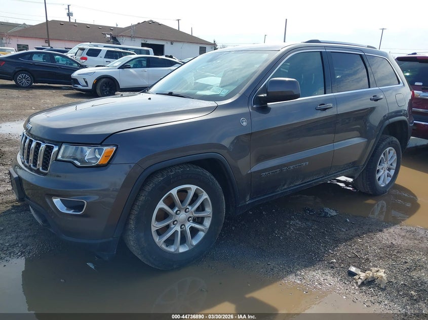 2021 Jeep Grand Cherokee Laredo E 4X4