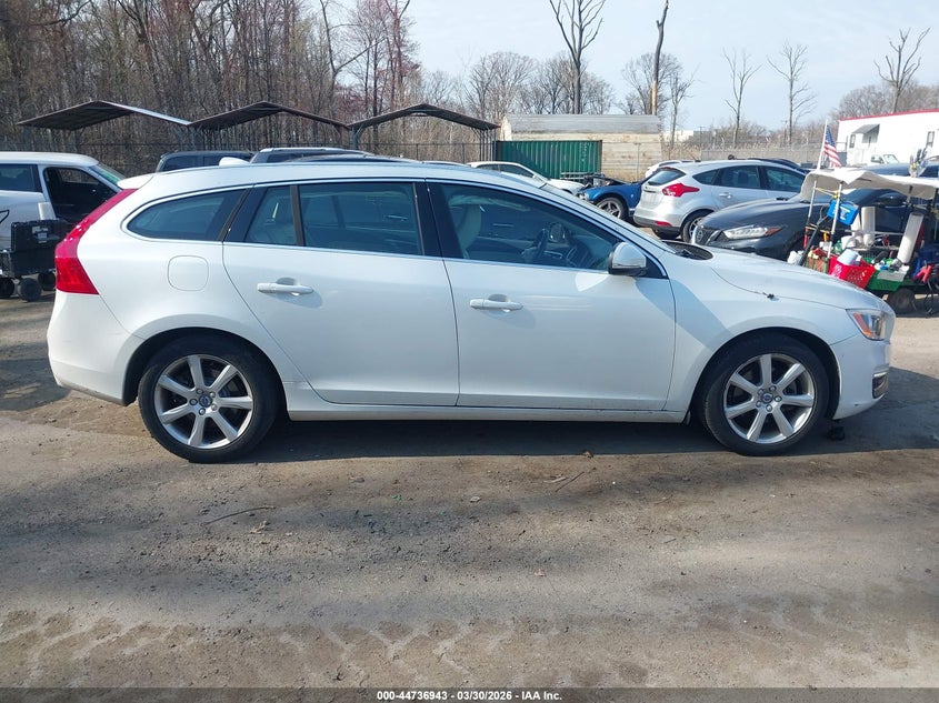2016 Volvo V60 T5 Drive-E Premier VIN: YV140MEK7G1301754 Lot: 44736943