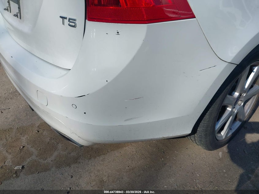 2016 Volvo V60 T5 Drive-E Premier VIN: YV140MEK7G1301754 Lot: 44736943