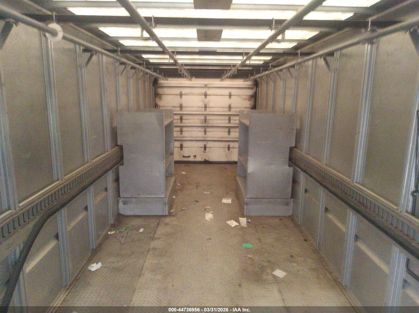 2014 FREIGHTLINER CHASSIS M LINE WALK-IN VAN