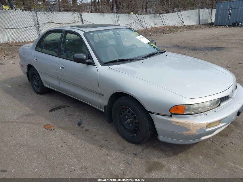 JA3AJ46G8SZ015078 MITSUBISHI GALANT Photo 1