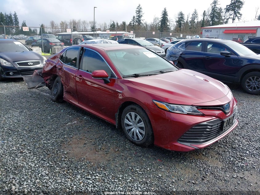 2019 Toyota Camry Hybrid Le