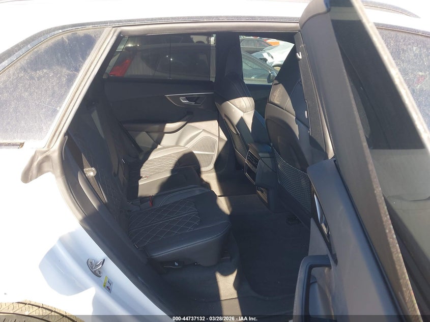 2023 Audi Sq8 Premium Plus Tfsi Quattro Tiptronic VIN: WA1AWBF13PD008606 Lot: 44737132