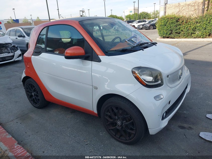 Vin: wmefj5da5gk051128, lot: 45234367, smart fortwo passion 2016 img_1