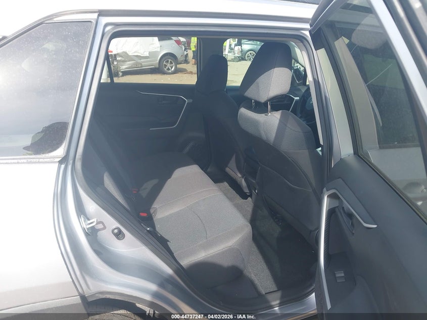 2021 TOYOTA RAV4 auction photo 8